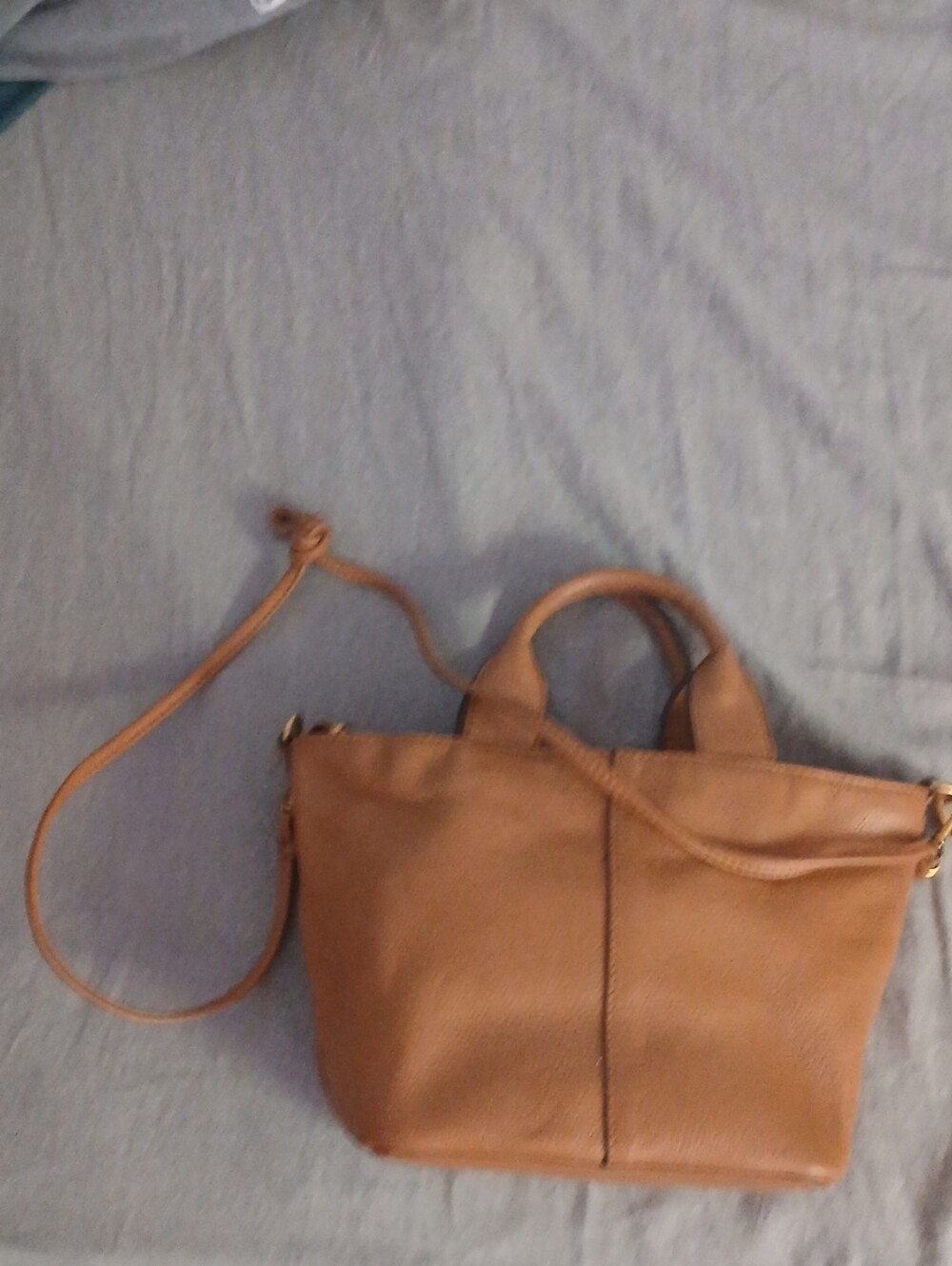 Classic Tan Leather Banana Republic Tote with Crossbody Strap